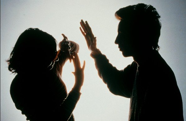 Aumenta la violencia y maltrato Físico entre esposos o compañeros - The  Archipielago Press
